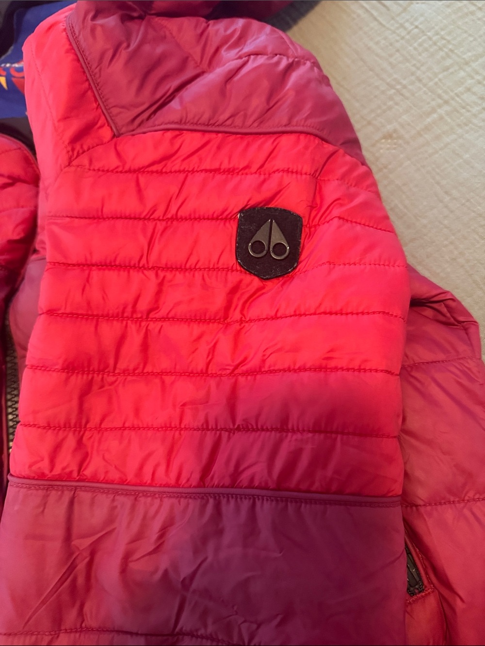 Moose Knuckles - Quilted Hooded Jacket in Red